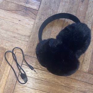 Black earmuffs wifi enabled
